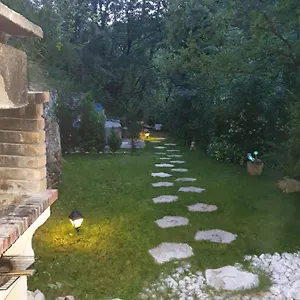 Séjour à la campagne Chalet Type Studio De Charme Avec Jacuzzi, Touet-de-l'Escarene